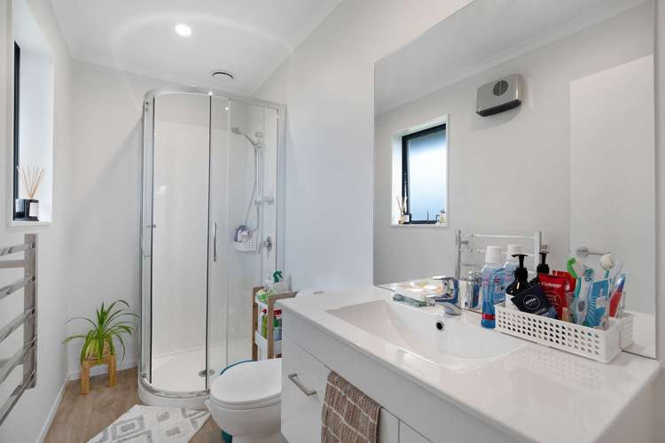 43 Stud Road Yaldhurst_16