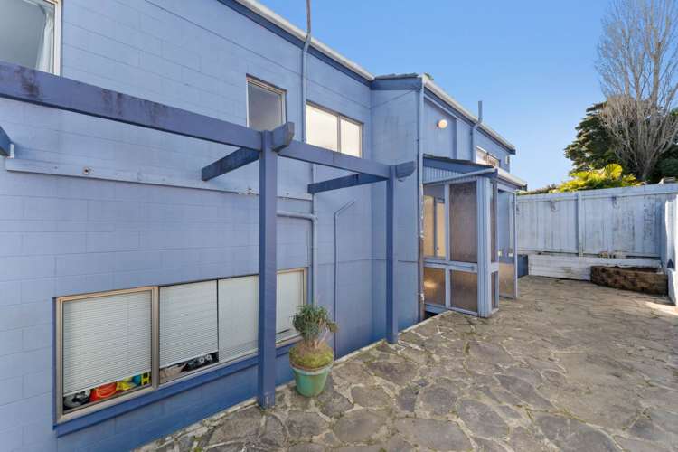 2/48 Mayfair Crescent Mairangi Bay_20