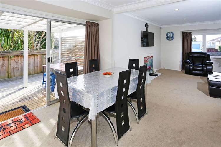 1/15 Cameron Street Papakura_5