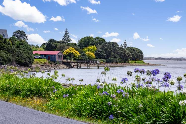 15 Tuakau Bridge-Port Waikato Road_0