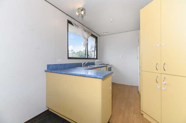 2/76 Parrs Cross Road Henderson_8