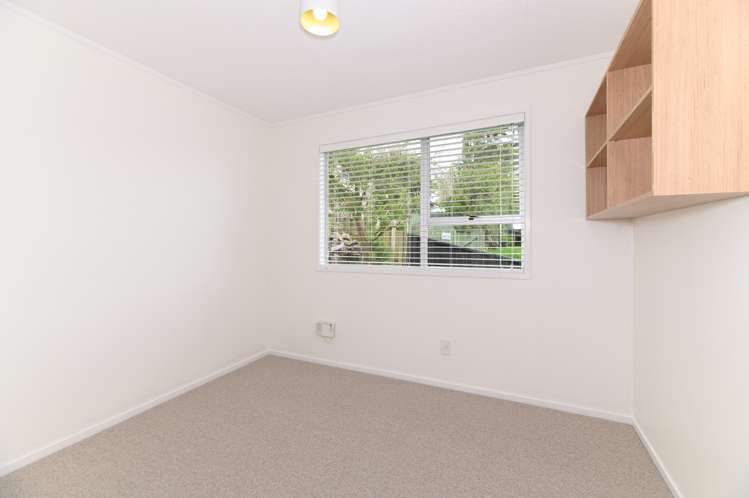 52 Kamara Road Glen Eden_14