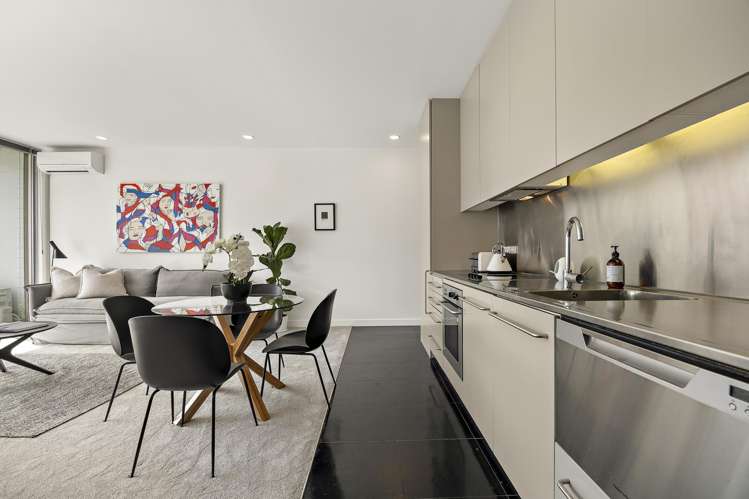 2a/8 Fisher-Point Drive Auckland Central_7