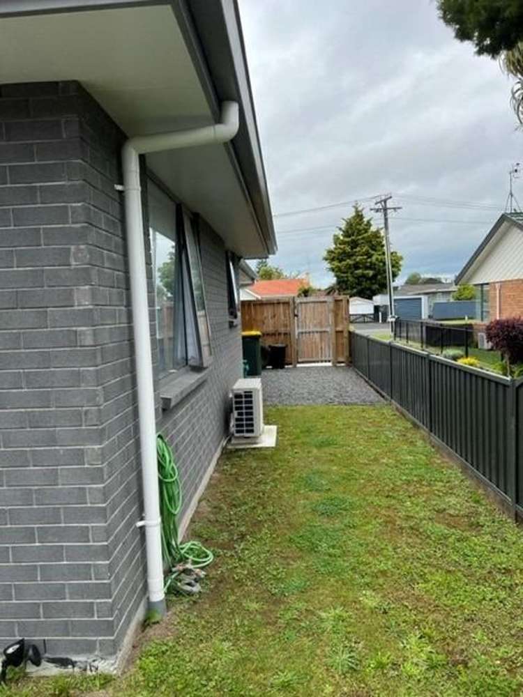 2/3 Daisy Street 1055_2