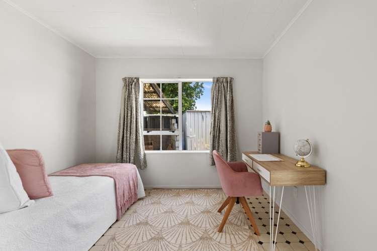 37 Ngarimu Crescent Taradale_14