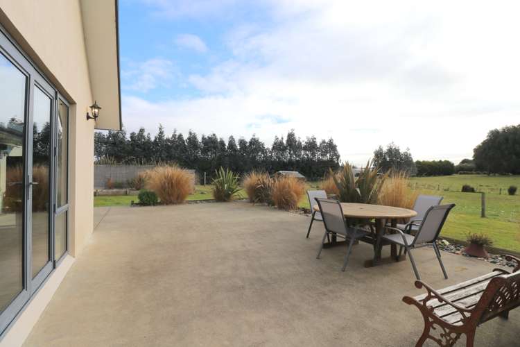 121 Mason Road Seaward Bush_43