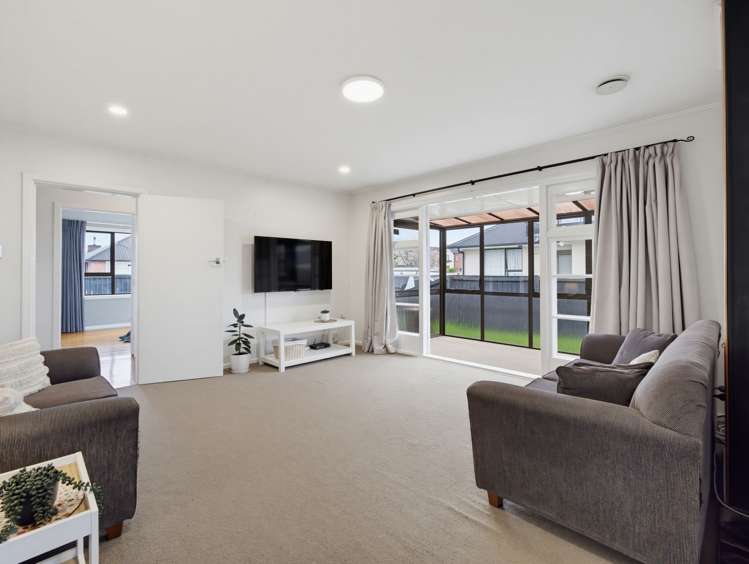 32 Evesham Crescent_2