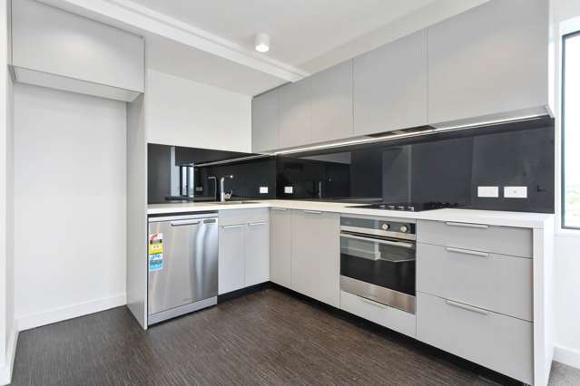 610/38 Mccrae Way New Lynn_1