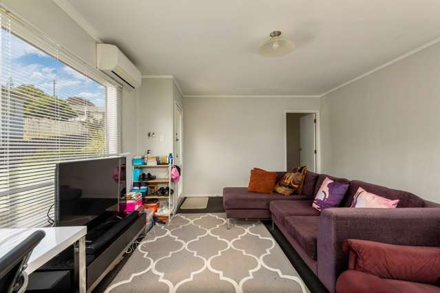 1/95b Captain Scott Road Glen Eden_4