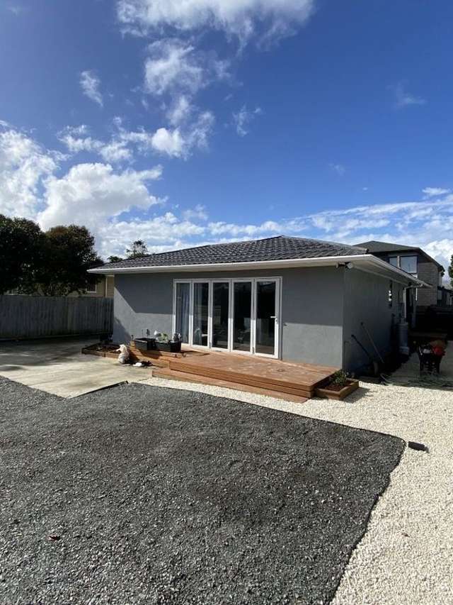 4 Bedroom house close to School