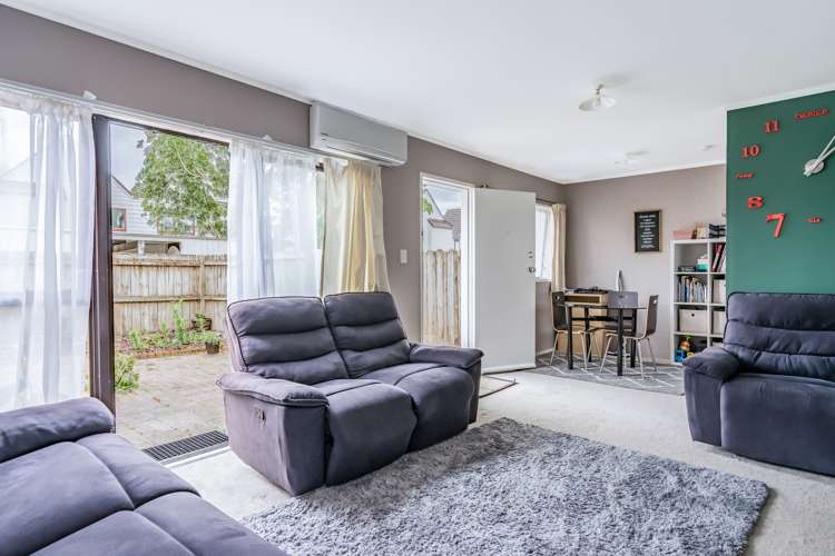14/19a Gray Avenue Mangere East_5