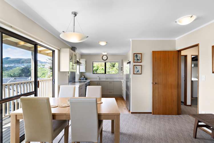 4 Bushland Grove Paparangi_4