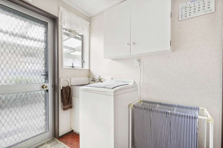 15b Sandalwood Drive Dinsdale_12