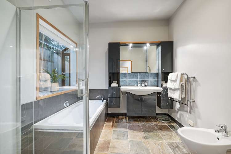 233 Omaha Drive Omaha_14