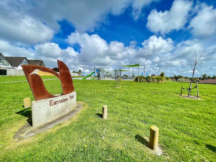 19 Earnslaw Crescent Clover Park_15