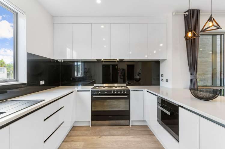 28 Sunshine Boulevard Sunnyvale_1