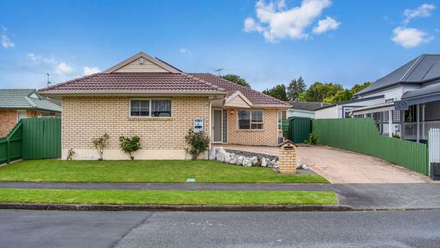 1 Youngs Road Papakura_1