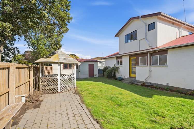 2/16 Kawau Crescent Bromley_23