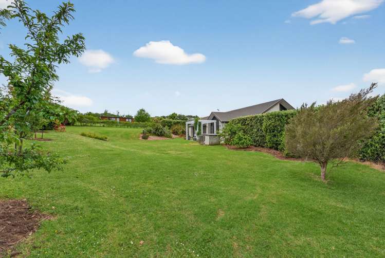 2 Lawrence Carter Drive Bombay_33