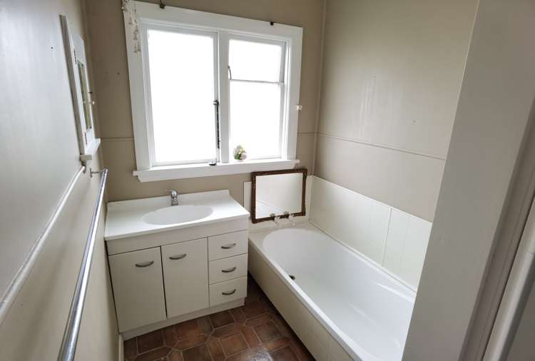 170 Park Street Hokitika_9