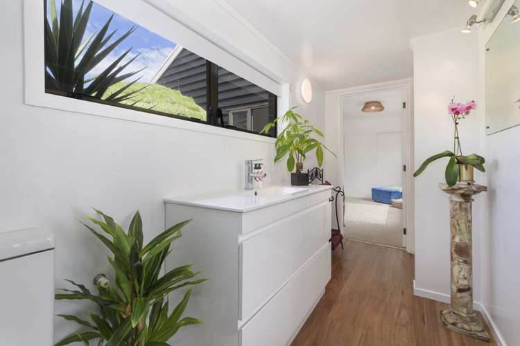 28 Shelley Street Otumoetai_11