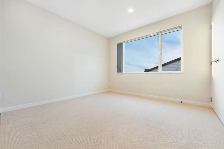 6 Lords Way Millwater_13