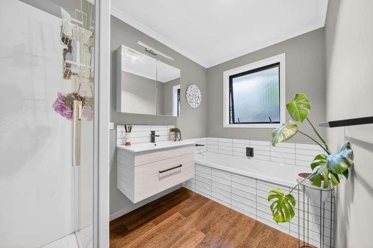 27 Craigmillar Street Solway_16