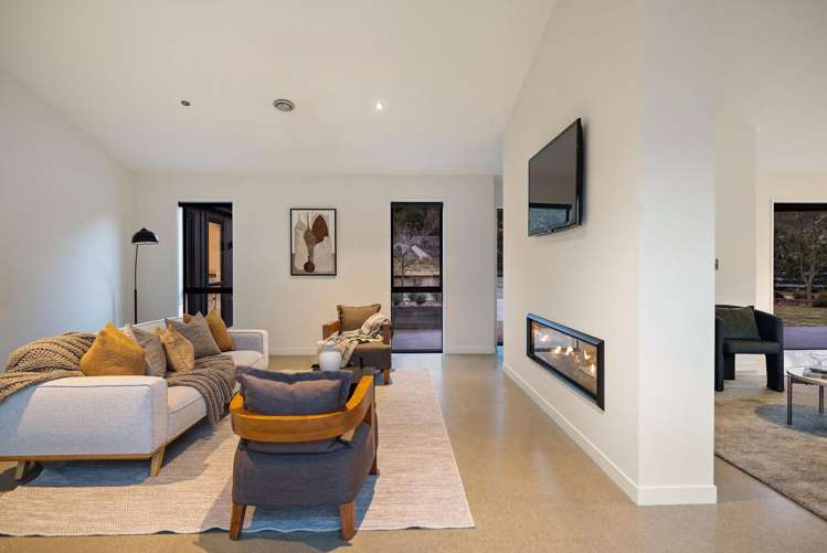 6 Crawford Place, Walnut Grove Lake Hayes Estate_38