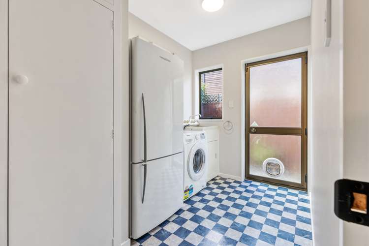 78 Regency Crescent Redwood_15