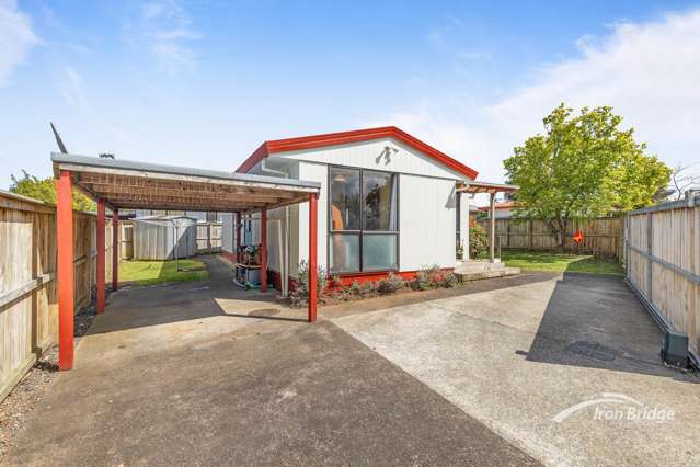 1/8 Cameron Place Ranui_1