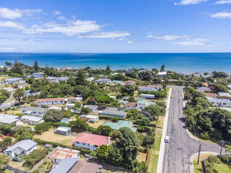 14 Te Miti Street Paekakariki_22