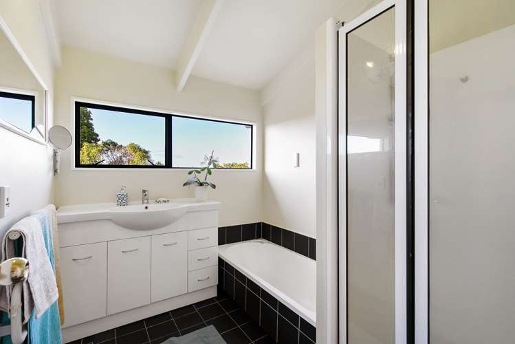 2/36 Potter Avenue Northcote_12