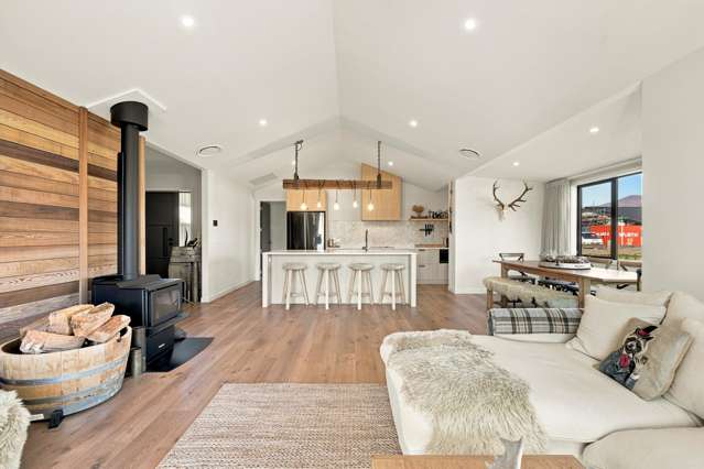 1 Moonstone Street Wanaka_4