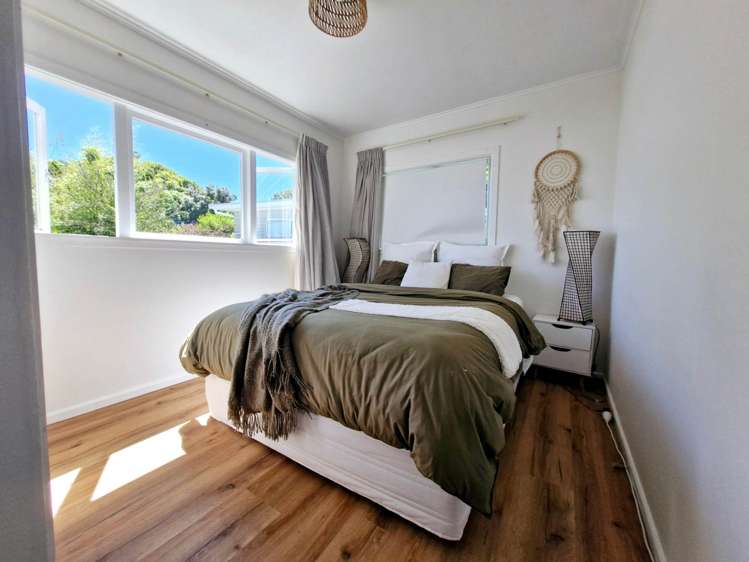 147 Vipond Road Stanmore Bay_5