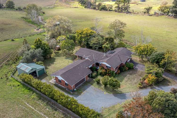 484 Kahikatea Flat Road Waitoki_21