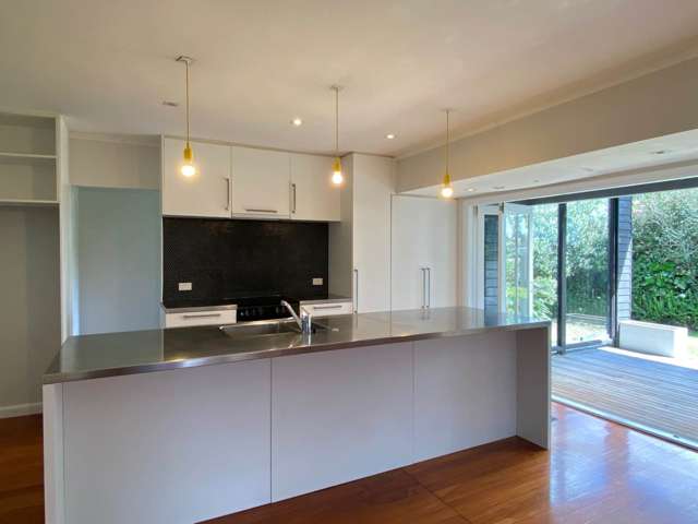 18 Williamson Avenue Belmont_2