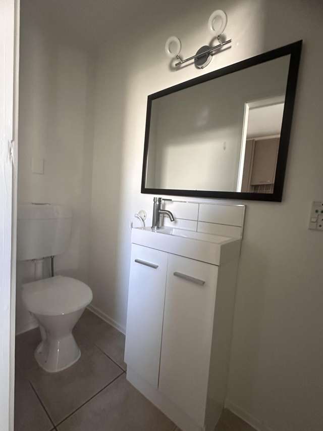 1/553 East Coast Rd Browns Bay_4