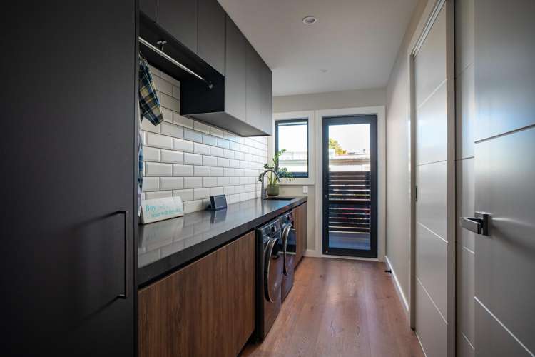 336 Lake Terrace Two Mile Bay_28