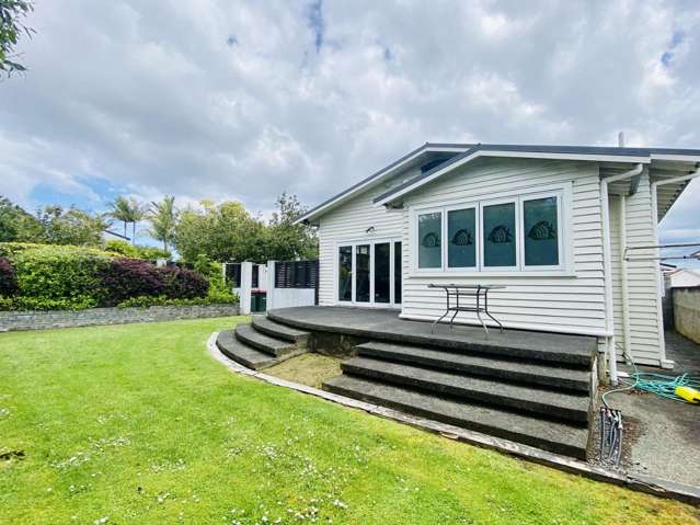 3 Bedrooms house in Mt Albert