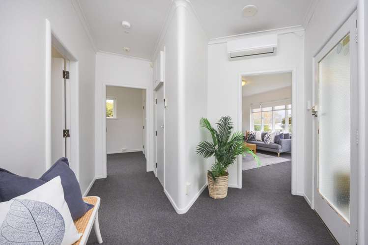 34 Rainforth Street Roslyn_19