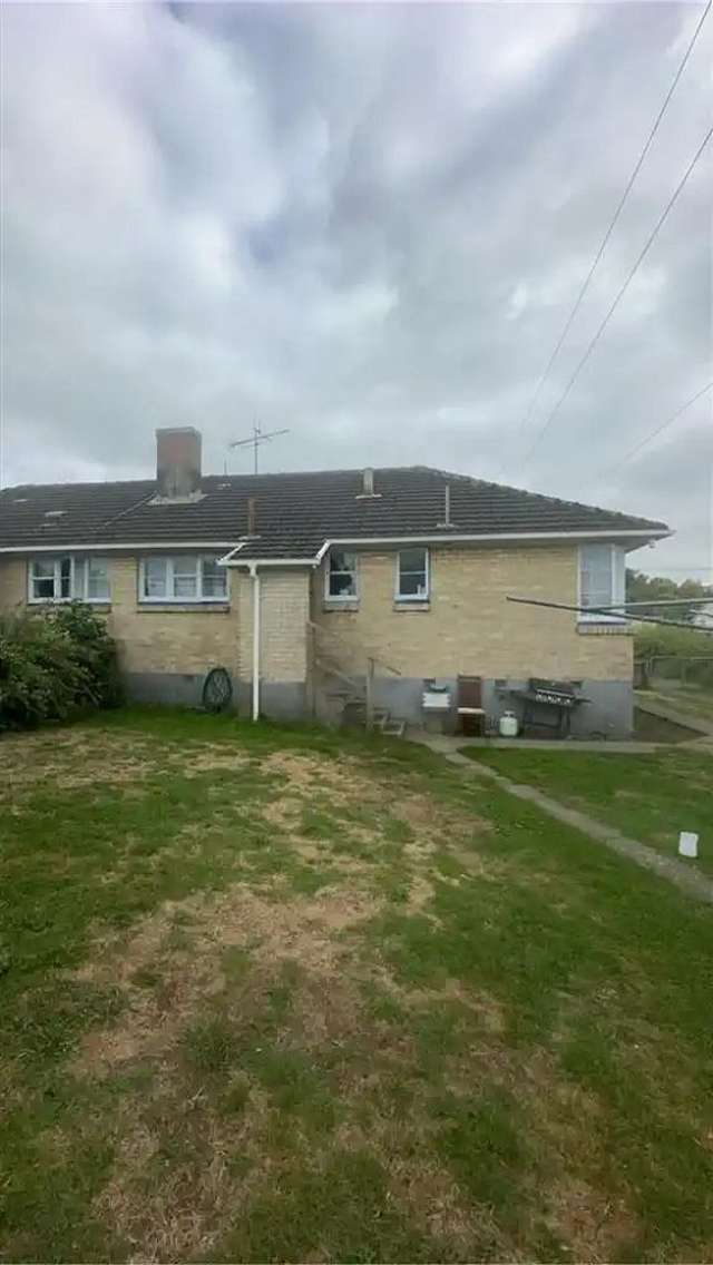 A neat 2-bedroom unit