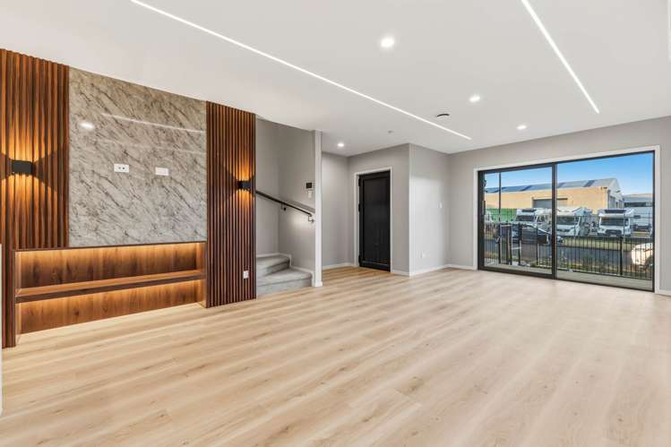 3/10 Graham Road Conifer Grove_7