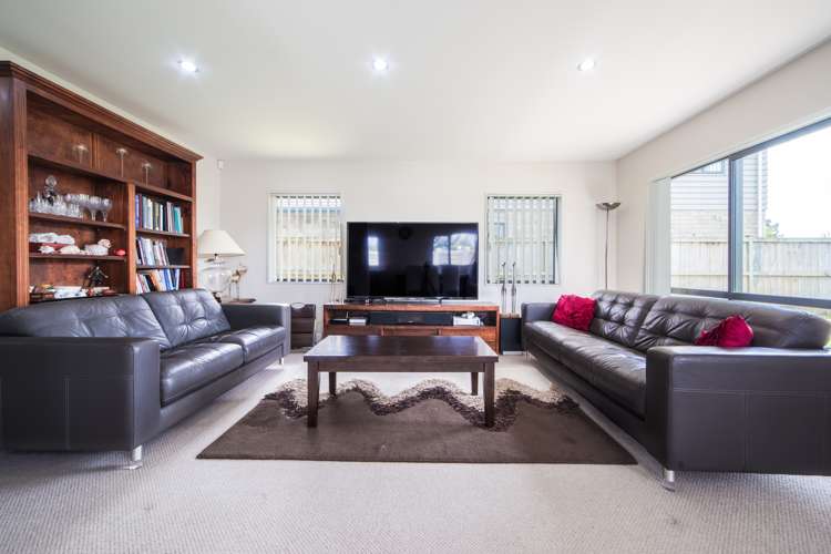 12 Riverglade Parkway Te Atatu South_8