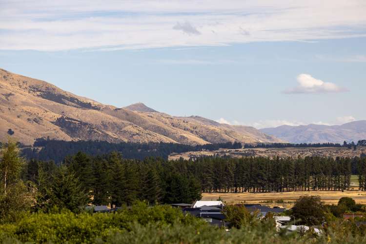 17 Parry Crescent Lake Hawea_7