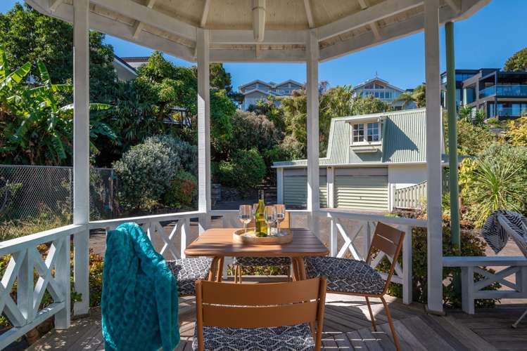 26A Queens Parade Devonport_12
