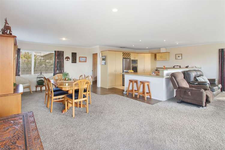 46 Torkar Road Clarks Beach_7