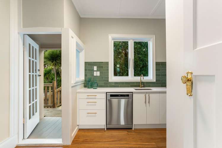 33a Roland Road Greenhithe_9