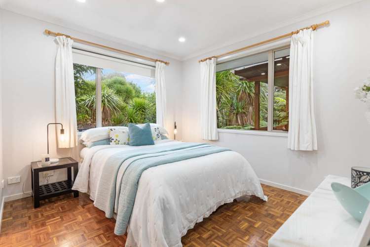 21 Frenz Drive Titirangi_13