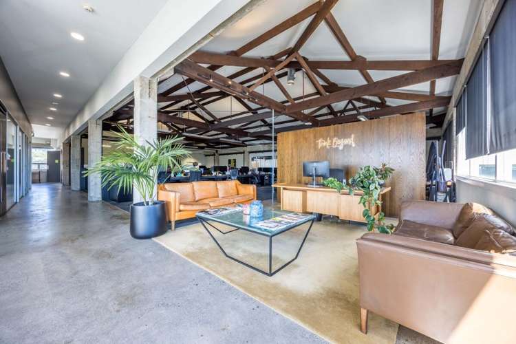 317 New North Road_0