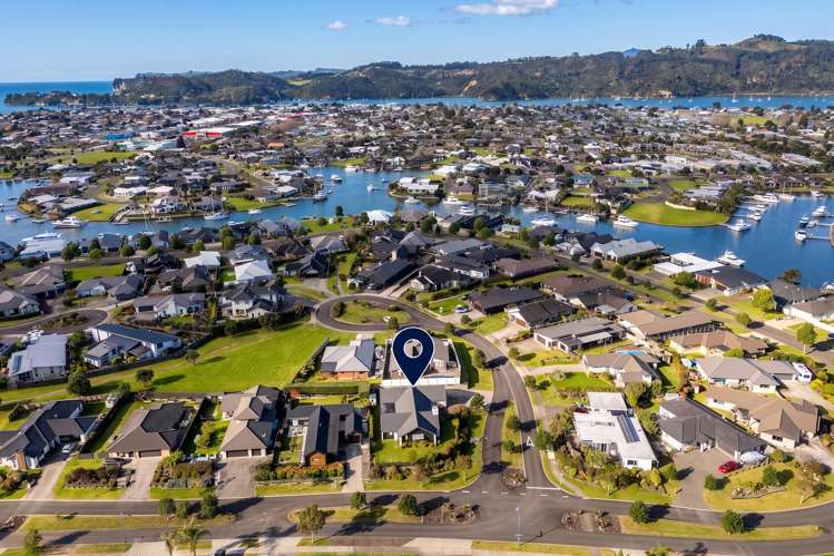 1 Topping Place Whitianga_34